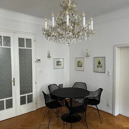 Atelier Lomani Apartment *