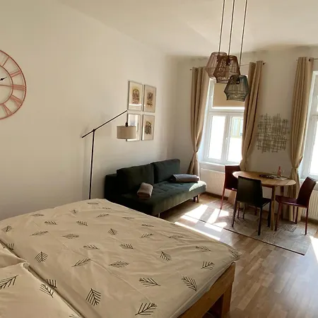 Apartment Atelier Lomani