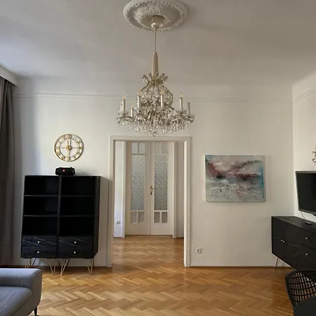 Atelier Lomani Apartment Vienna