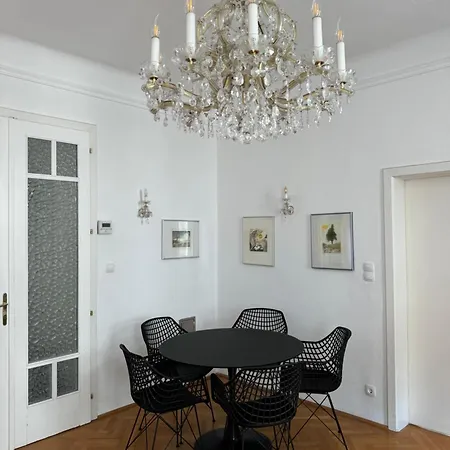 Atelier Lomani *