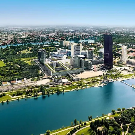 Apartment U1 Alte Donau Old Danube City 2 *