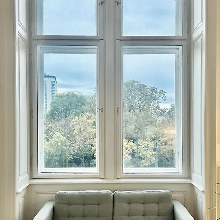 Apartment Stunning In Center