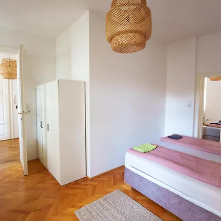 Apartment Living - Rustengasse *