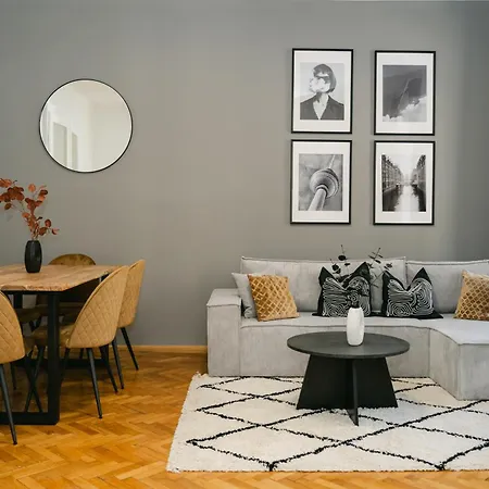 Cozy Perfect For 4-6 Tv Metro Self-checkin *