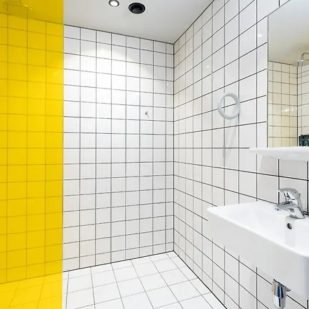 Hotel The Social Hub 4*