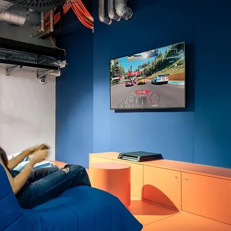 The Social Hub Hotel