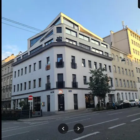 Apartment Urban-style-rooftop-apartment Vienna