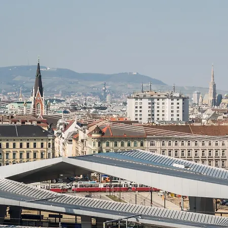 Leonardo Hauptbahnhof Hotel 4*