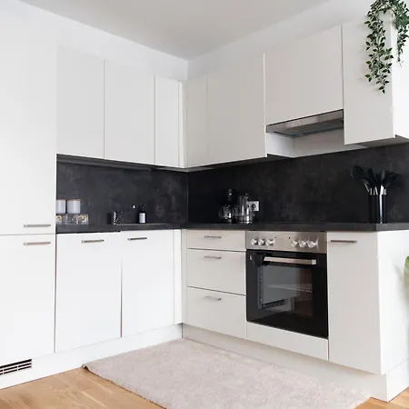 Stylish - 3 Min To U1 Kagraner Platz Apartment