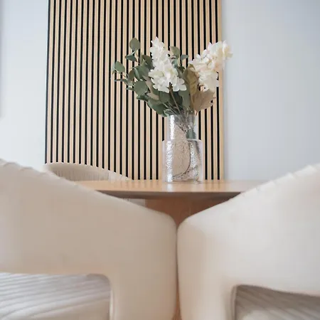 Stylish - 3 Min To U1 Kagraner Platz Apartment