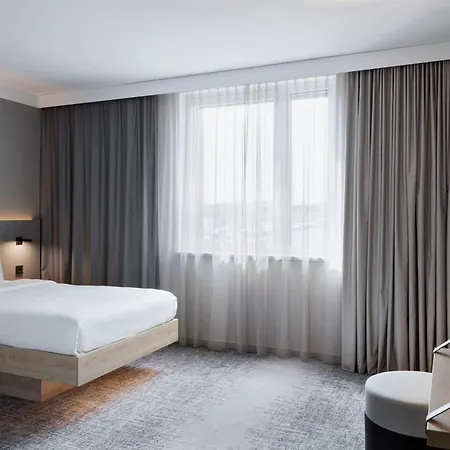 Hotel Moxy East *