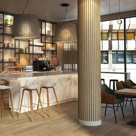 Aparthotel By Marriott East