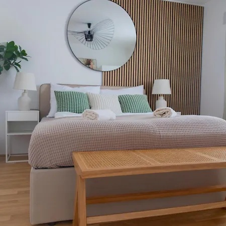 Stylish - 3 Min To U1 Kagraner Platz Apartment