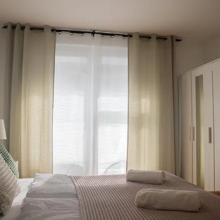 Apartment Stylish - 3 Min To U1 Kagraner Platz
