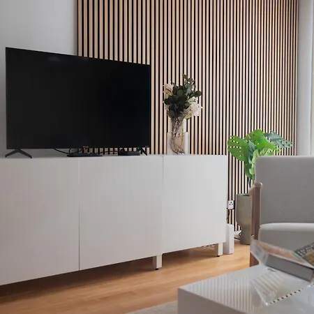 Stylish - 3 Min To U1 Kagraner Platz Apartment Vienna