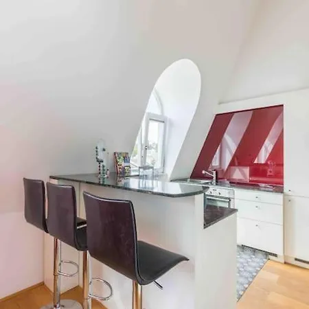 Whirlpool , Dachterrasse , Wienblick , Zwei Etagen Apartamento