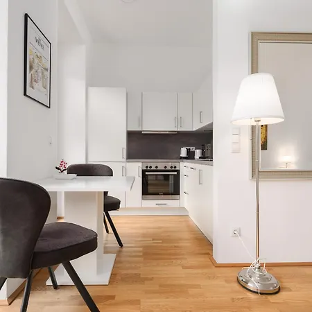 Next To Schoenbrunnpalace Close To Public Transport - Myschoenbrunn Apartment Vienna