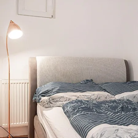 Apartamento Breathtaking 2br Modern Design/near Schoennbrunn *