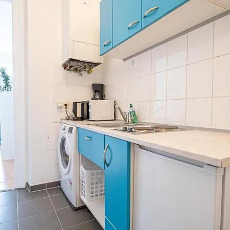 Breathtaking 2br Modern Design/near Schoennbrunn Viena