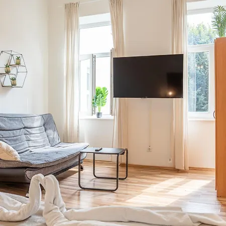 Inviting Economy 1br Apt. With The Location * Vienna