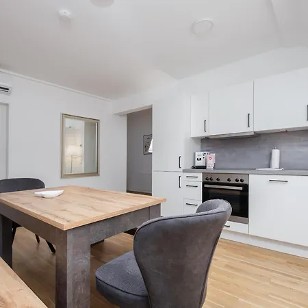 Apartment Next To Schoenbrunnpalace Close To Public Transport - Myschoenbrunn