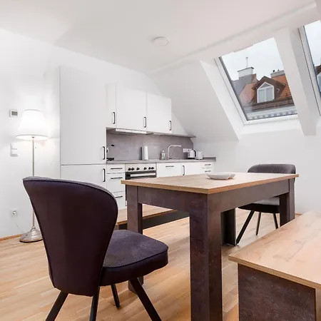 Next To Schoenbrunnpalace Close To Public Transport - Myschoenbrunn Apartment