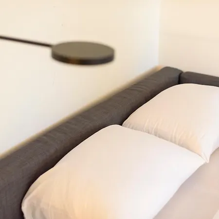 Apartment Lights - Meidling *