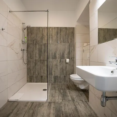 Brand New Renovated Near Augarten Apartment Vienna