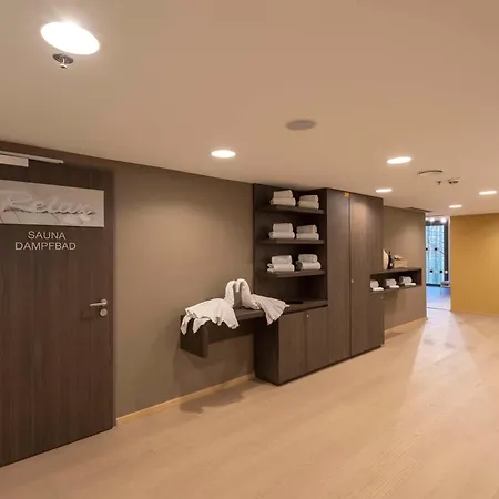 Doubletree By Hilton Schonbrunn Hotel 4*