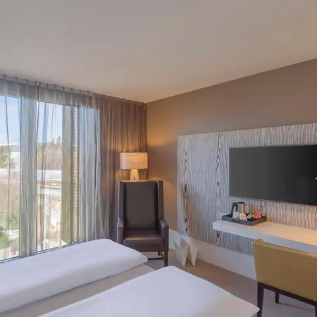 Doubletree By Hilton Schonbrunn Hotel