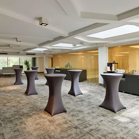 Doubletree By Hilton Schonbrunn Hotel Viena