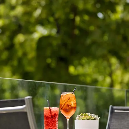 Doubletree By Hilton Schonbrunn 4*