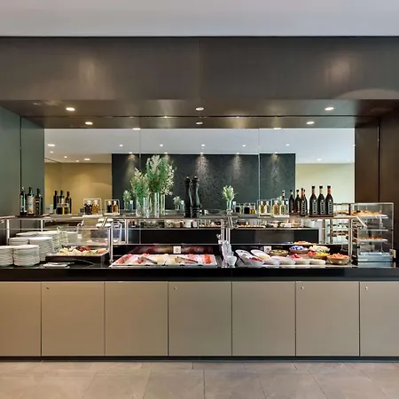 Doubletree By Hilton Schonbrunn 4*