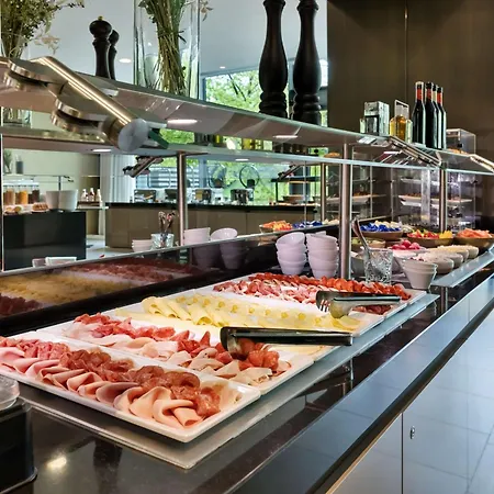 Doubletree By Hilton Schonbrunn 4* Viena