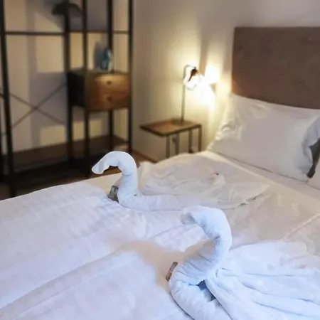 Easy Flat Hyrtlgasse Apartment *