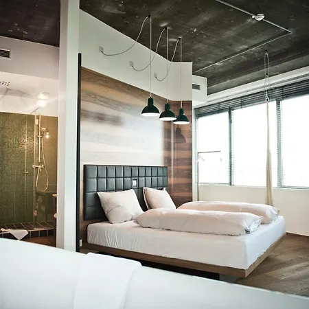 Daniel Hotel