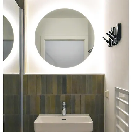Easy Flat Hyrtlgasse Apartment *