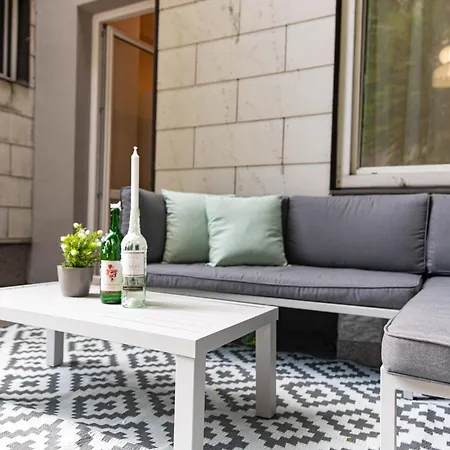 Spacious Apartment, 3 Min To U1 Reumannplatz Apartament Wiedeń