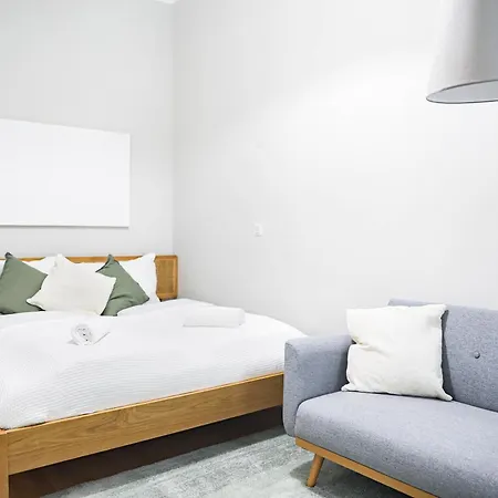 Apartament Spacious Apartment, 3 Min To U1 Reumannplatz Wiedeń