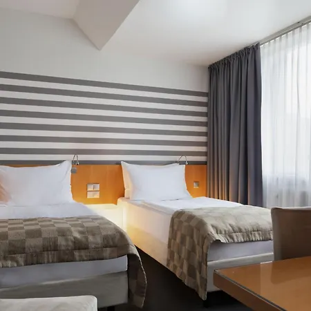 Hotel By Ihg 4*