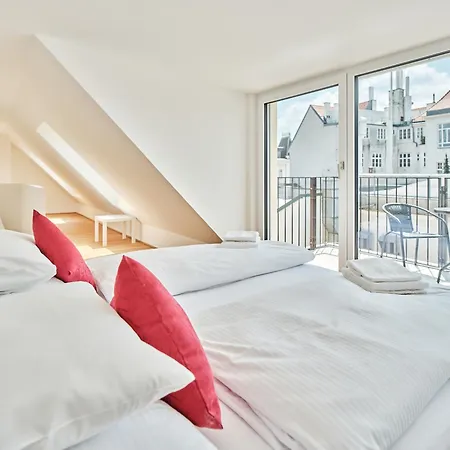 Next To Schoenbrunnpalace Close To Public Transport - Myschoenbrunn Apartment