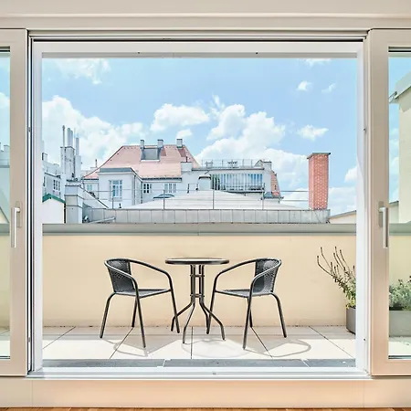 Next To Schoenbrunnpalace Close To Public Transport - Myschoenbrunn Vienna