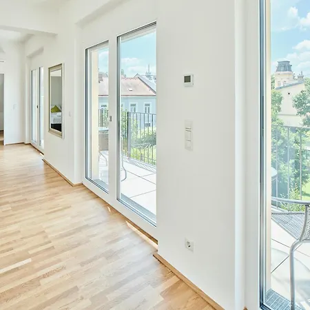 Next To Schoenbrunnpalace Close To Public Transport - Myschoenbrunn Apartment *