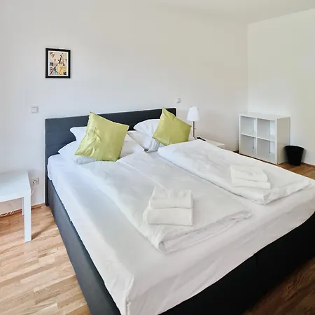 Next To Schoenbrunnpalace Close To Public Transport - Myschoenbrunn Apartment *