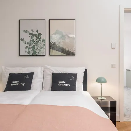 Limehome Karajangasse Apartment *