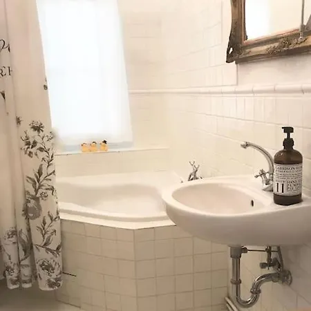 Wiener Altbauwohnung Apartment Vienna