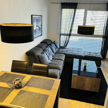 Apartment Brand New Apartment, Location-near Vic/danube *