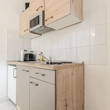 Vibes: 1br Apt, 10 Min To Westbahnhof * Vienna