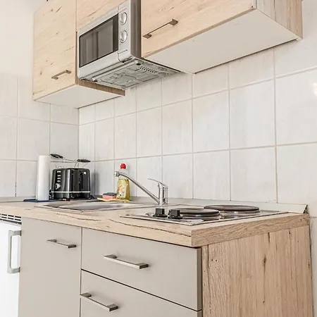 Vibes: 1br Apt, 10 Min To Westbahnhof * Vienna