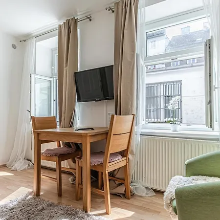 Vibes: 1br Apt, 10 Min To Westbahnhof
